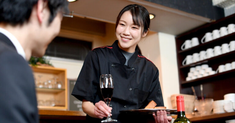 個性を引き出す接客マニュアル(サービスストーリー)で他の飲食店との差別化を図る!(多店舗化成功メソッド11)